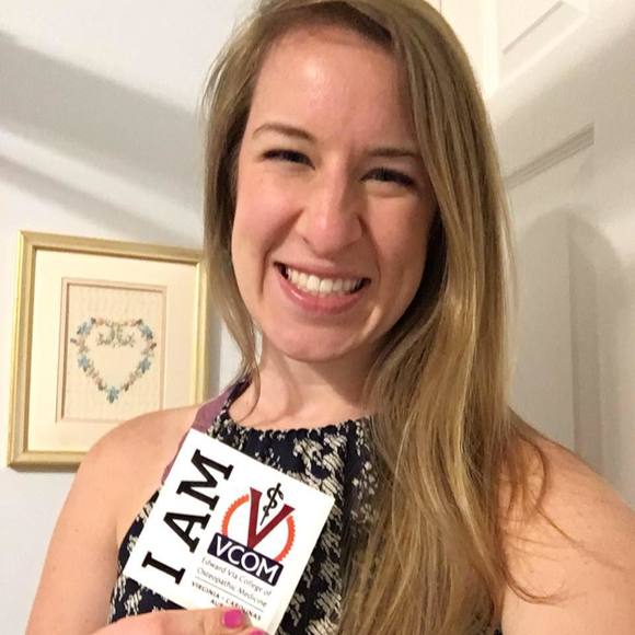 Meet your Posher, Sophia - Picture 1 of 1